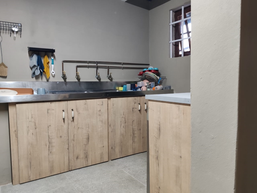 Commercial Property for Sale in Colleen Glen Eastern Cape